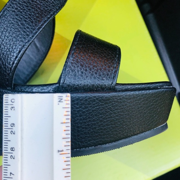 NEW Xappeal Black Strappy Wedges Heels - Picture 3 of 8